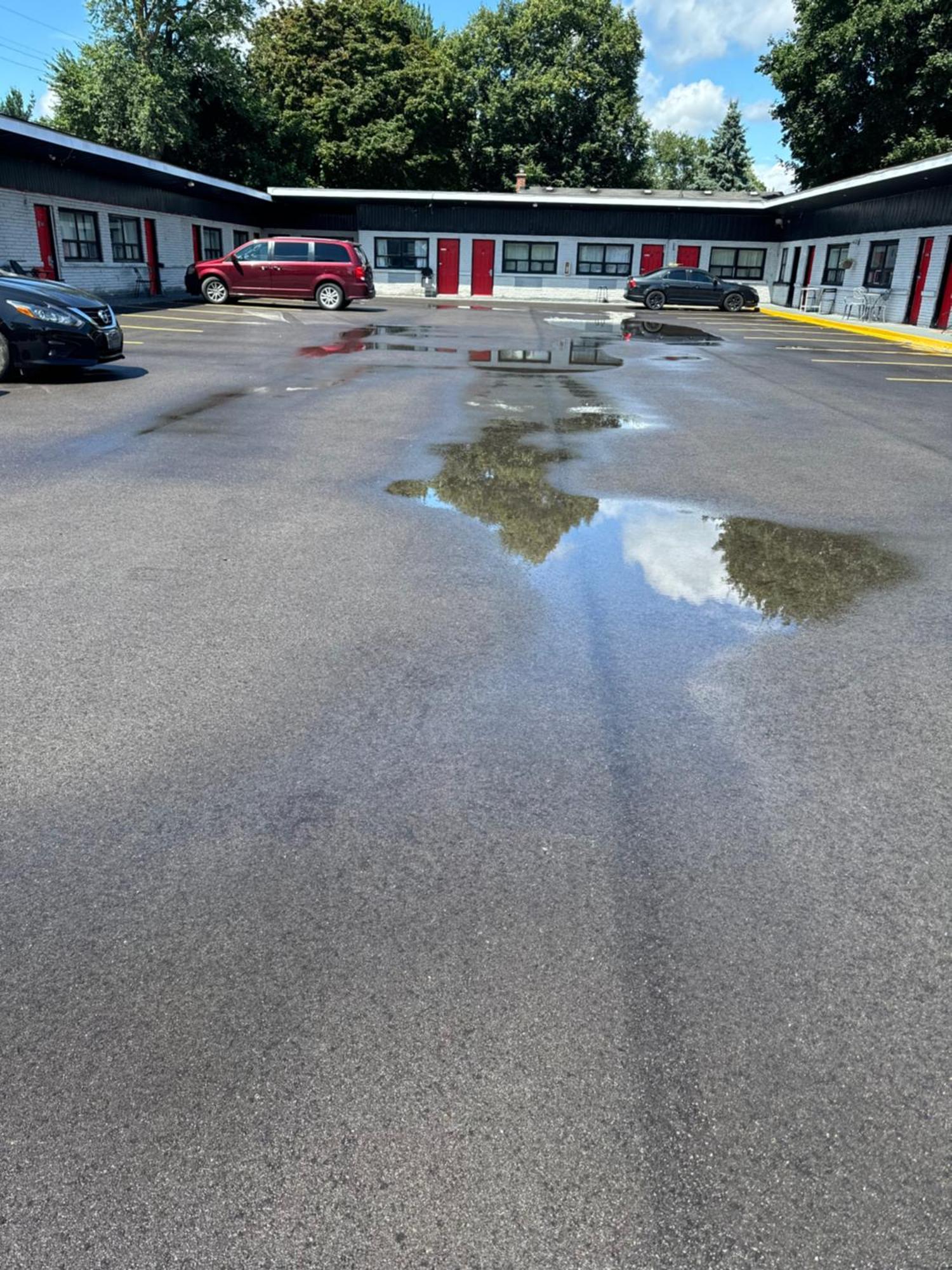 Crestwood Motel Burlington Eksteriør billede